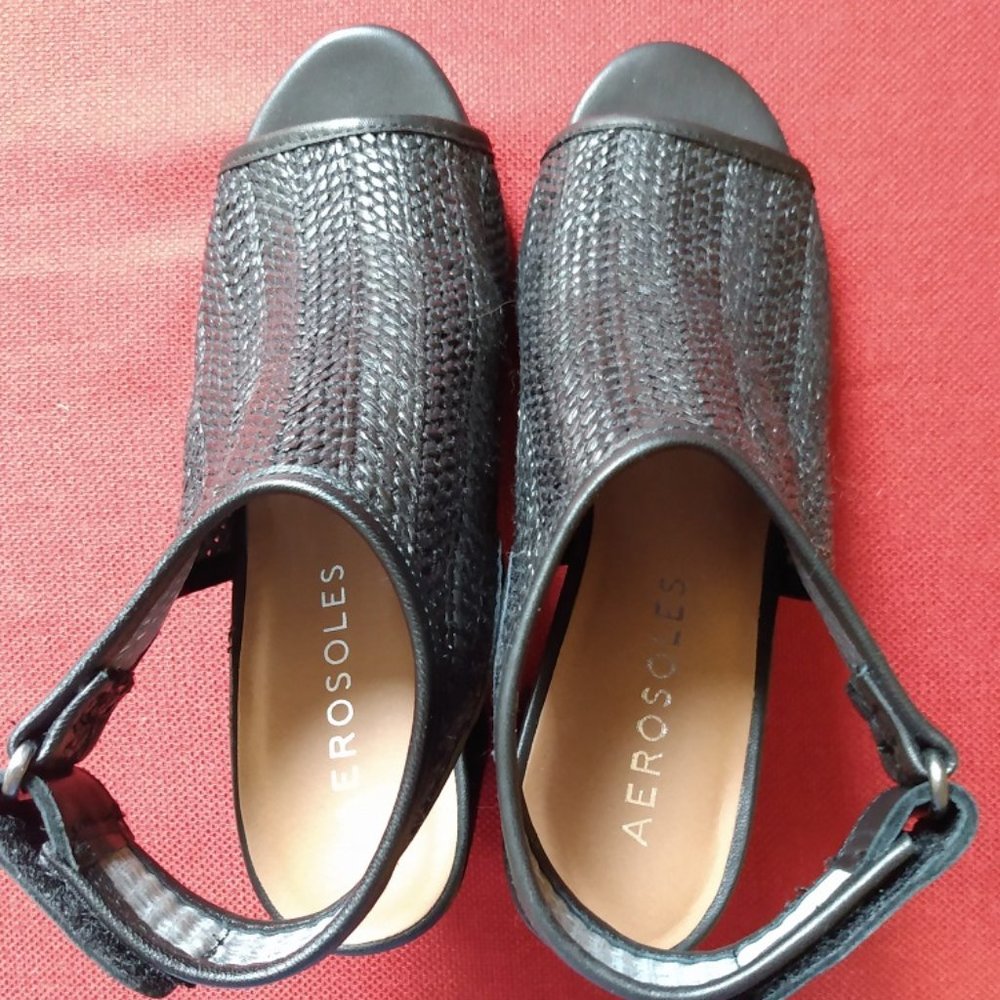 NWOT:  Aerosoles Black Weave Sandals -  Size 7.5M - Picture 3 of 6